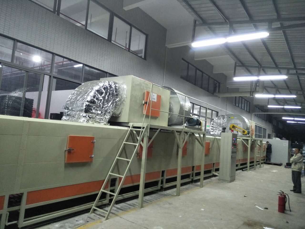 熱烈慶祝TCL大型清洗烘干線投入使用！優(yōu)質(zhì)設(shè)備、領(lǐng)先制造！